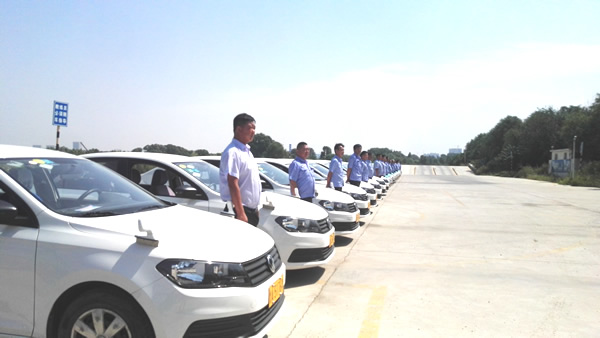 ��(j��)�Ͻ��Z�{У�ھ���(b��o)��